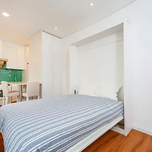 7ti7 Telhal With A Lovely Backyard Apartment